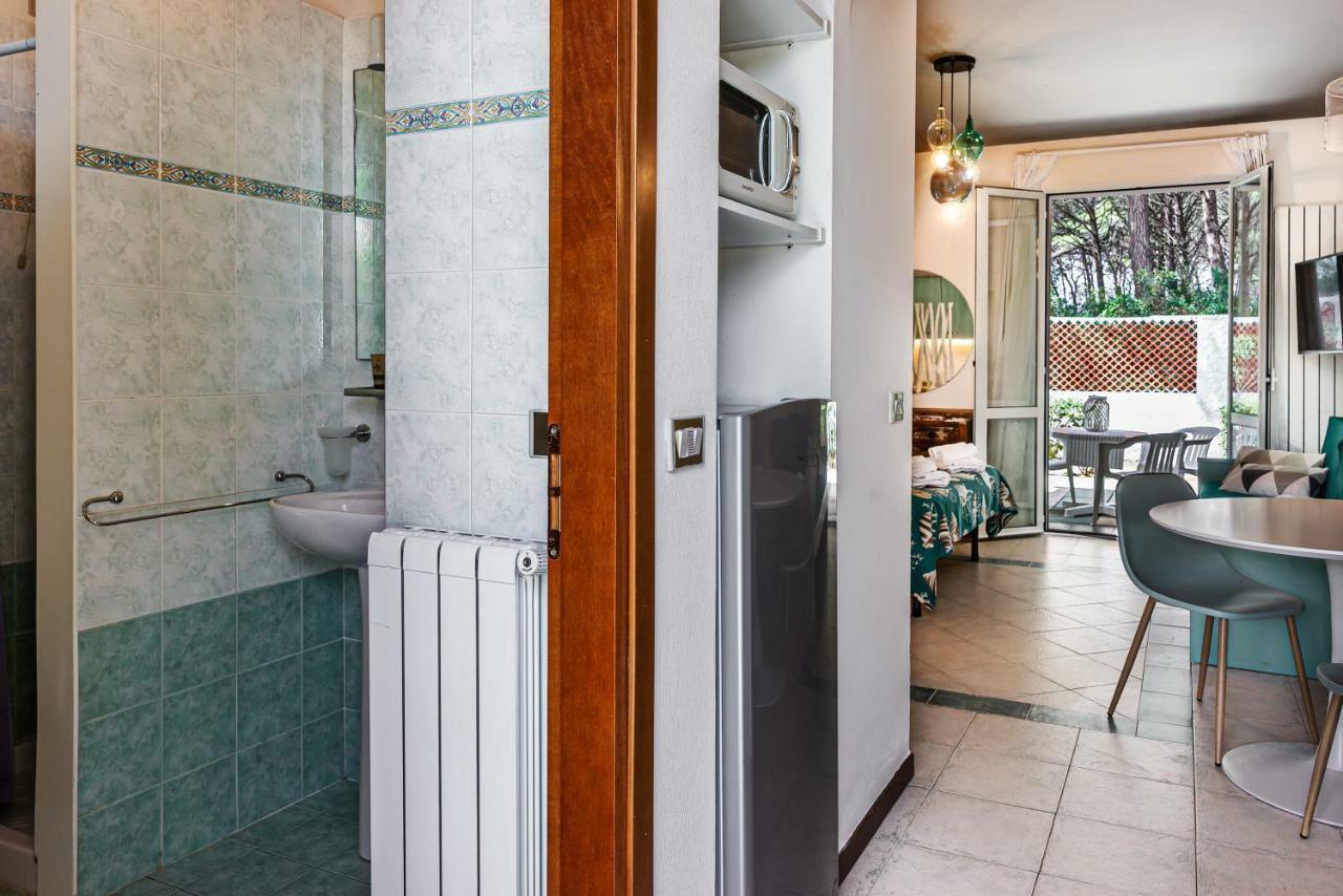 Oleandri Suite Hotel Vada Exterior photo